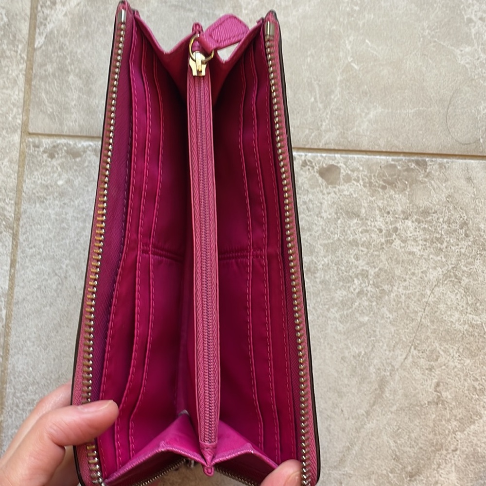 Coach Outlet Wallet - Picture 6 of 8